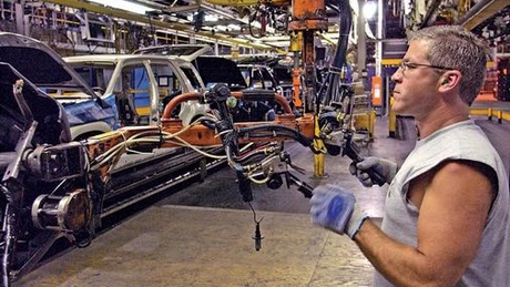 Salariaţii Ford Craiova intră în şomaj tehnic pentru a doua oară în acest an