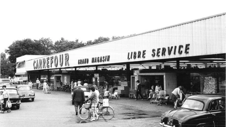 Se împlinesc 50 de ani de la deschiderea primului hypermarket. GALERIE FOTO