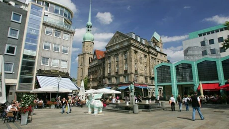 Imigranţii români şi bulgari, ajutaţi să se integreze în oraşul german Dortmund - presă