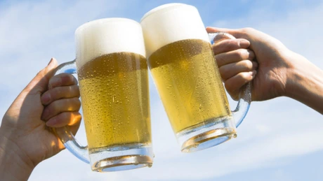 Consumul moderat de bere poate îmbunătăţi memoria şi nivelul de atenţie - studiu