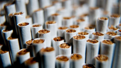 După BAT, şi Philip Morris scumpeşte ţigările