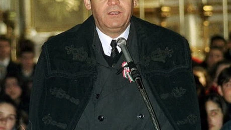 Poşta Română ar trebui să scoată un timbru cu Laszlo Tokes, la 30 de ani de la Revoluţie - Antal Arpad, primarul municipiului Sfântu Gheorghe