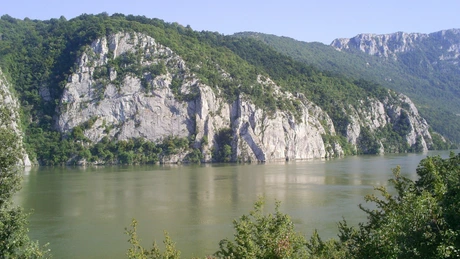 INHGA: Debitul Dunării este sub media multianuală la intrarea în România