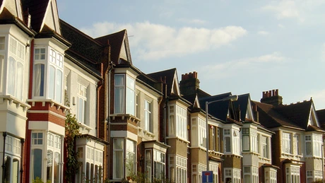 Preţurile locuinţelor din Londra au urcat cu 10% în ultimele 12 luni, la un nou nivel record