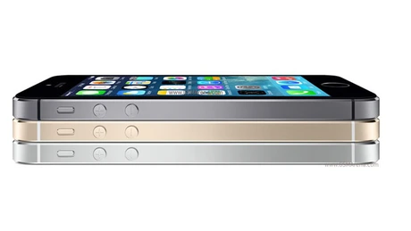 Apple a vândut un număr record de iPhone-uri 5S şi 5C - 9 milioane, în primele trei zile