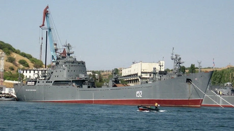 Nave ruseşti au ajuns pe coasta ucraineană a Crimeii. Cresc temerile asupra unei invazii - presă
