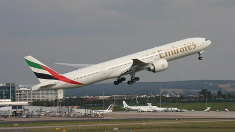 Guvernul din Dubai a ajutat compania aeriană Emirates cu 3,1 miliarde de dolari