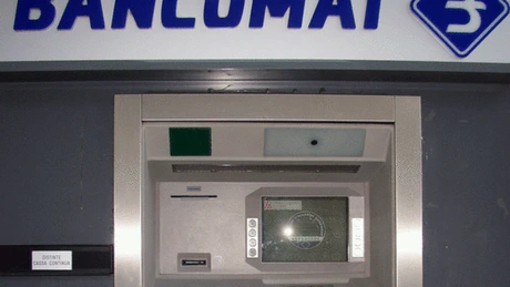 Guvernul ungar vrea să elimine comisioanele pentru retragerile de la bancomate