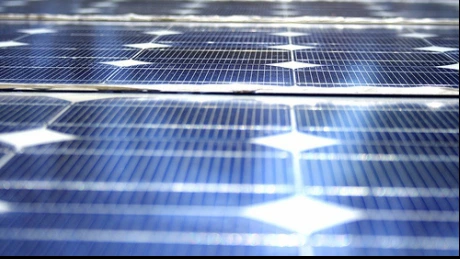 O firmă din grupul Bomax vrea să investească 4 mil.euro în extinderea unei fabrici de panouri solare