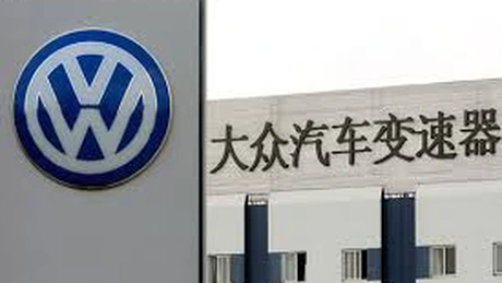 Volkswagen va vinde mai multe maşini în China decât GM, în 2014, prima oară în nouă ani