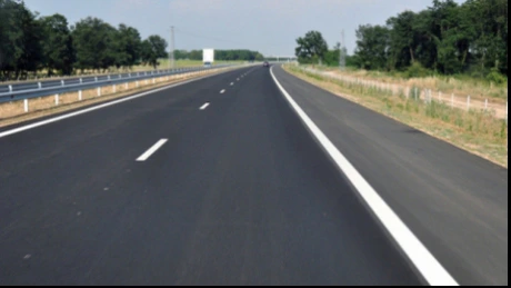 CNADNR: Tronsonul trei al autostrăzii Orăştie-Sibiu va fi deschis în septembrie 2014