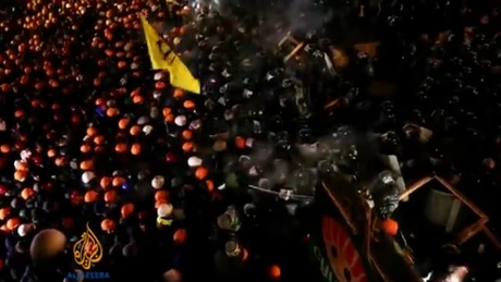 Ucraina: O nouă noapte cu violenţe pe străzile din Kiev