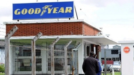 Doi şefi ai Goodyear Franţa au fost luaţi ostatici de angajaţi, în contextul închiderii unei fabrici