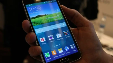 Samsung a lansat Galaxy S5 cu ecran de 5,1 inci. GALERIE FOTO