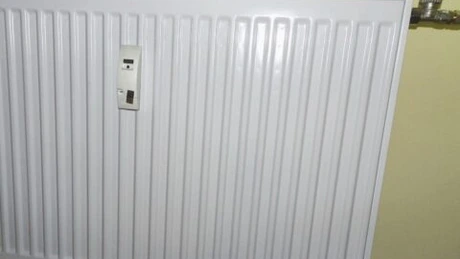 APC se opune menţinerii repartitoarelor de căldură în apartamente, deoarece au erori foarte mari