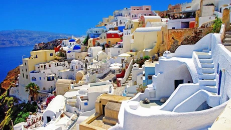 Grecia: Creştere de 45,6% a numărului de turişti străini, în primul trimestru din 2015