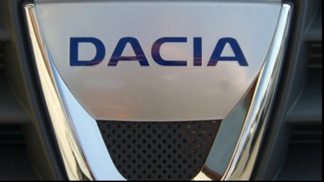 Dacia, motorul Renault în Europa. Francezii scot maşina de 4.500 de euro în 2015