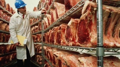 DGAF a identificat un prejudiciu de peste 4 milioane lei în comerţul cu produse din carne
