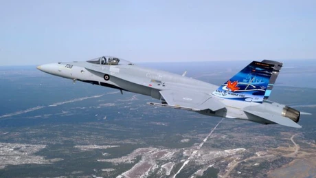 Militari canadieni şi avioane de luptă participă la un exerciţiu comun cu militari români