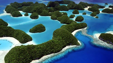 Vacanţă inedită: un milion de dolari pentru 111 zile- Africa, India, Galapagos, Brazilia şi Canada