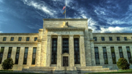 Fed menţine neschimbată dobânda de bază cu o săptămână înainte de alegerile prezidenţiale
