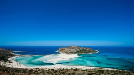 Vânzările pentru pachete turistice în Creta, Rhodos şi Lefkada au crescut cu 30%