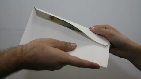 Niculae Voinoiu: Inspectorii de muncă nu pot sancţiona 'munca la gri' sau 'salariul la plic'