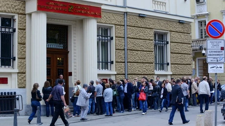 Criză bancară în Bulgaria: Pedepse cu închisoarea pentru difuzare de informaţii false despre bănci