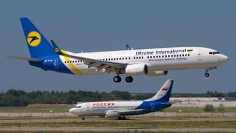 Companiile aeriene nu vor mai face curse în spaţiul aerian ucrainean
