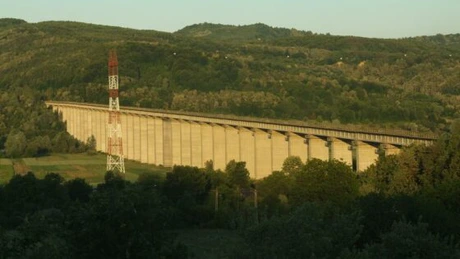 Proiectul căii ferate Râmnicu Vâlcea-Vâlcele-Piteşti ar putea fi reluat