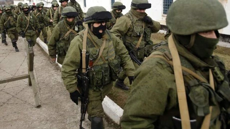 Moscova îşi va întări dispozitivul militar în 'zona Crimeii'