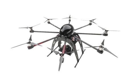 Legea care permite operarea dronelor în spaţiul aerian naţional, promulgată de preşedinte