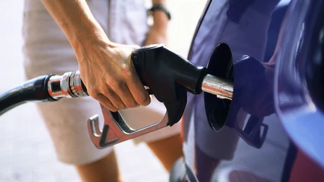 Cum s-au descurcat marii benzinari în 2016: Petrom scade, Rompetrol creşte