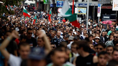 Criză în Bulgaria: Marasmul politic alimentează corupţia - studiu