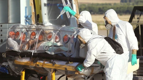 Un alt medic american infectat cu Ebola în Africa a fost repatriat în SUA