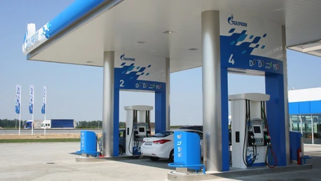 Ruşii încep să conteze la pompă: Benzinăriile Gazprom au depăşit 1% din piaţă