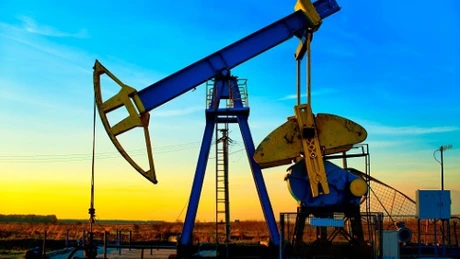 Preţul petrolului s-a stabilizat vineri, după ce a crescut joi cu peste 10%. Volatilitatea din pieţe pare să se fi evaporat