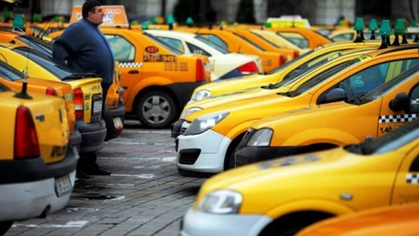 2.000 de taximetrişti blochează Bucureştiul peste o săptămână. Vor să alunge Pelicanul din Capitală