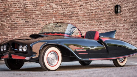 Batmobilul original din 1963, vândut la licitaţie pentru 137.000 de dolari