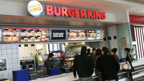 Proprietarul cafenelelor Starbucks din România deschide un restaurant Burger King în Bucureşti în septembrie. Ce salarii vor avea angajaţii