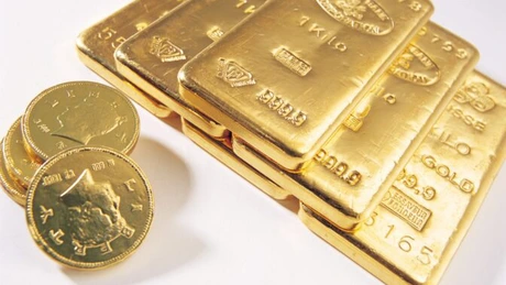 Preţul aurului, în scădere, după anunţarea acordului cu Grecia