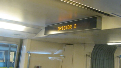 Alstom montează gratuit peste 200 de afişaje electronice în trenurile de metrou. Cât costă şi de ce fac francezii un cadou