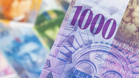 Francul elveţian doboară un nou record - 4,42 lei. Euro se apropie de 4,51 lei, dolarul a ajuns la maximul istoric