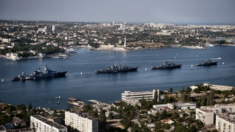Rusia desfăşoară exerciţii în Crimeea şi în Marea Neagră: peste 10.000 de militari, 40 de nave de război şi 50 de avioane de luptă