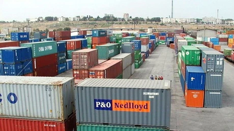 Exporturile au crescut cu 5,8%, iar importurile cu 5,9%, în 2014