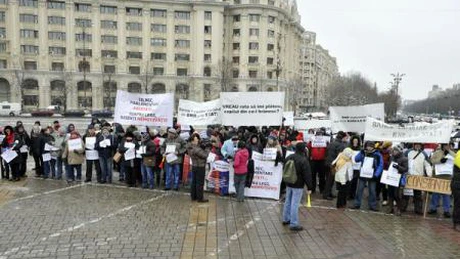 1.000 de oameni la proteste în Bucureşti pentru conversia în lei a creditelor în valută. Se strigă 
