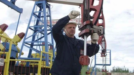 Grupul Lukoil a făcut profit net de aproape cinci miliarde de dolari în 2014