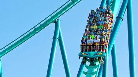 În SUA a fost inaugurat cel mai înalt şi mai rapid roller coster din lume