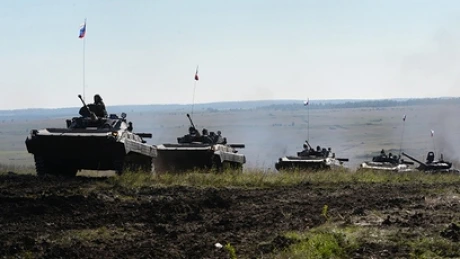Armata ucraineană susţine că va retrage complet armamentul greu când OSCE va confirma că şi separatiştii procedează la fel