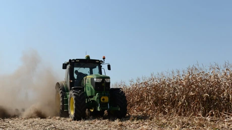 Fermierii pot depune cererile unice de plată pentru anul 2015 - APIA